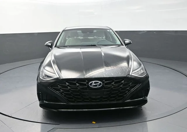 Used 2021 Black Hyundai SEL image 5