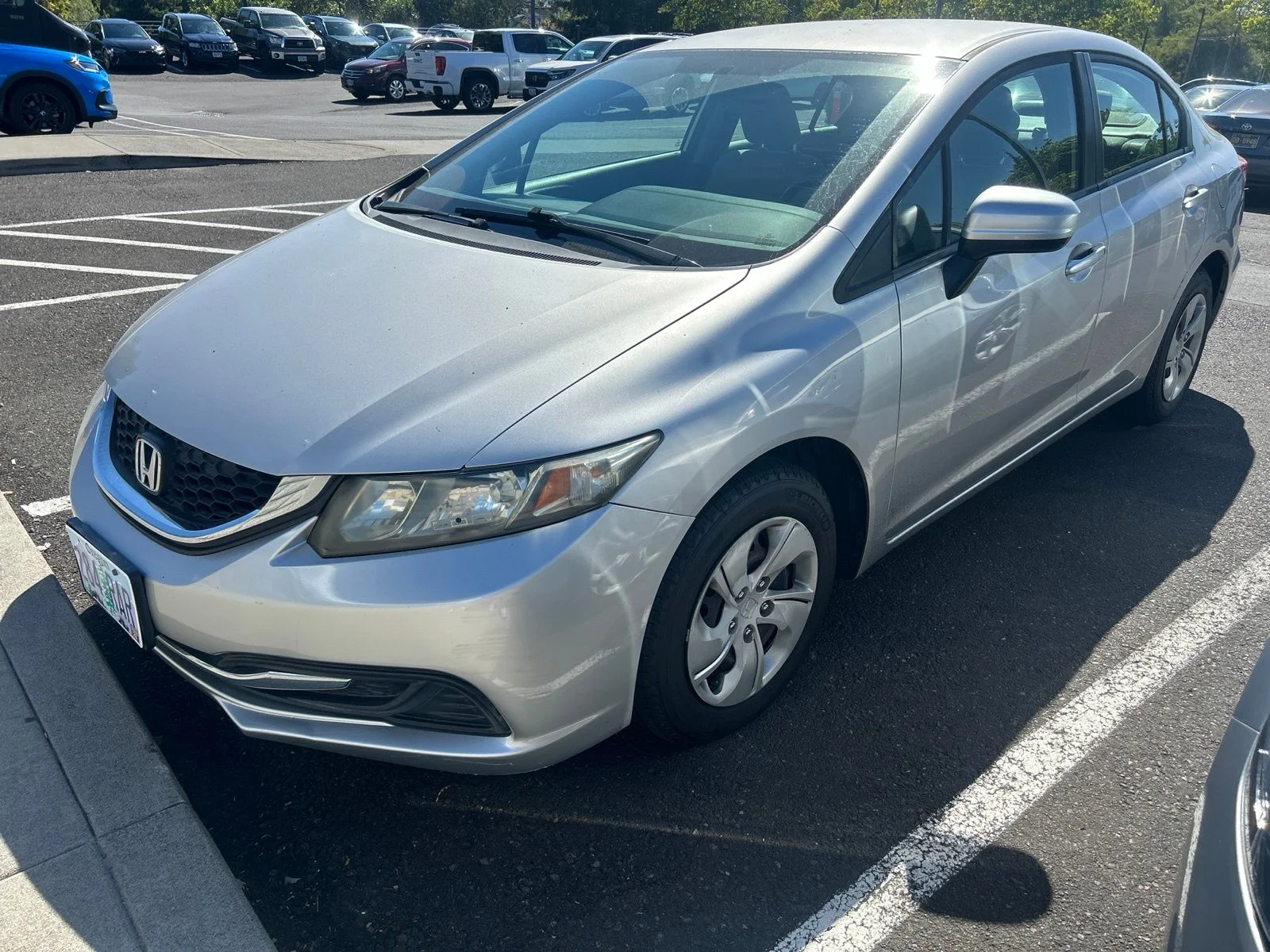 Used 2014 Alabaster Silver Metallic Honda LX image 1