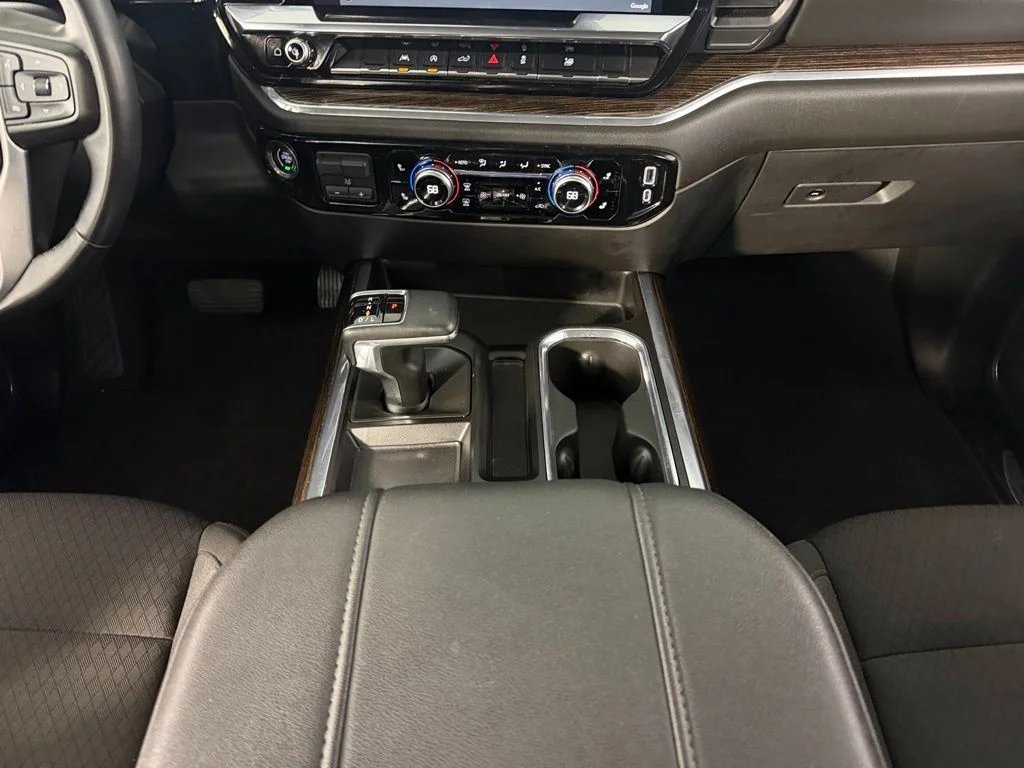 Certified Used 2024 White GMC Elevation image 17