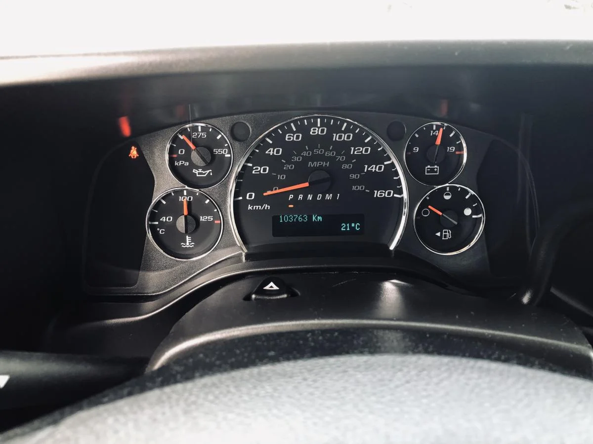 Used 2020 White GMC 4500 Refrigeration Van 159" image 17