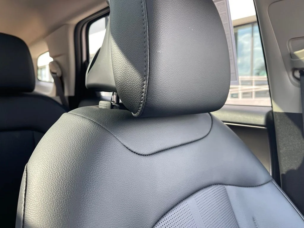 New 2026 White Kia EX image 24