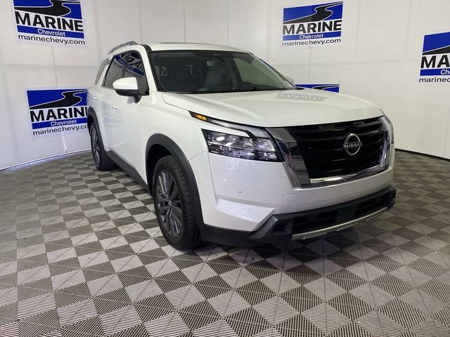 2024 Nissan Pathfinder SL