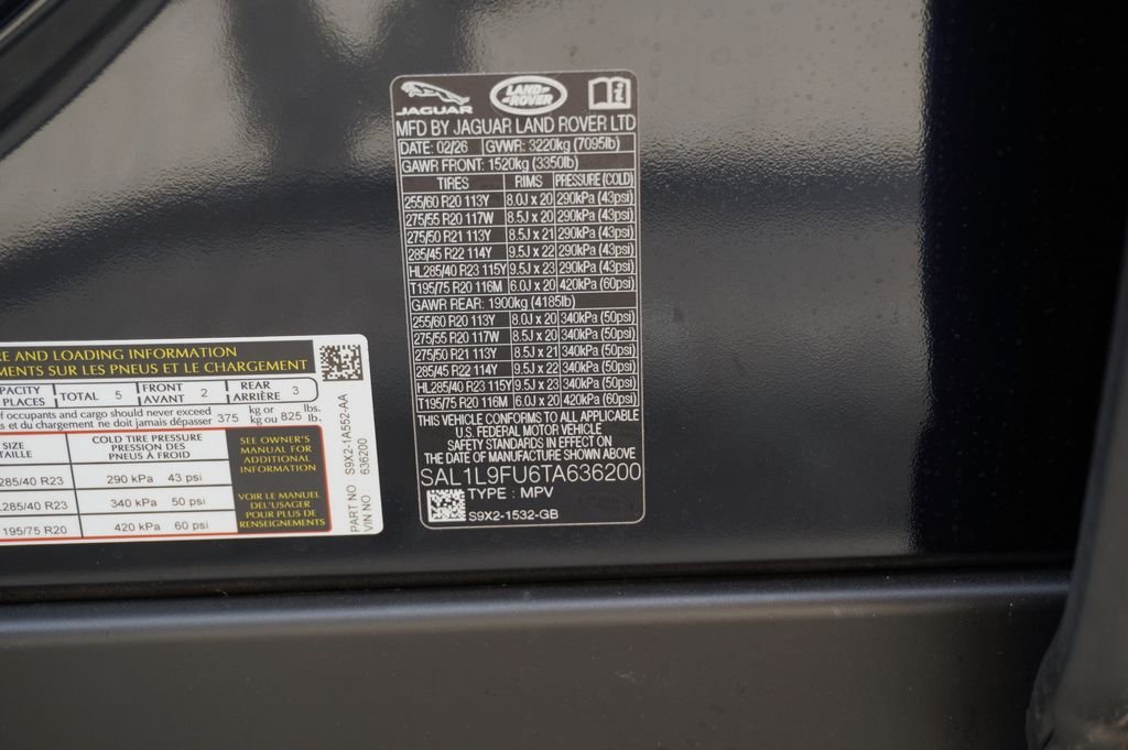 Used 2026 Blue Land Rover Dynamic SE image 31