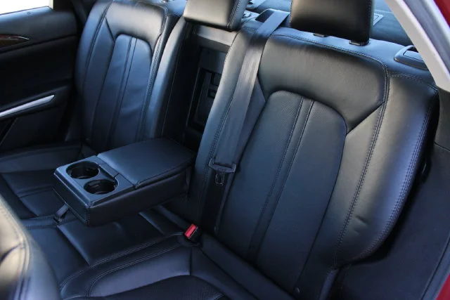 Used 2016 Red Lincoln Base image 22