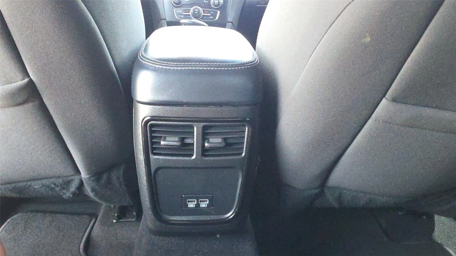Used 2022 Granite Pearlcoat Dodge SXT image 29