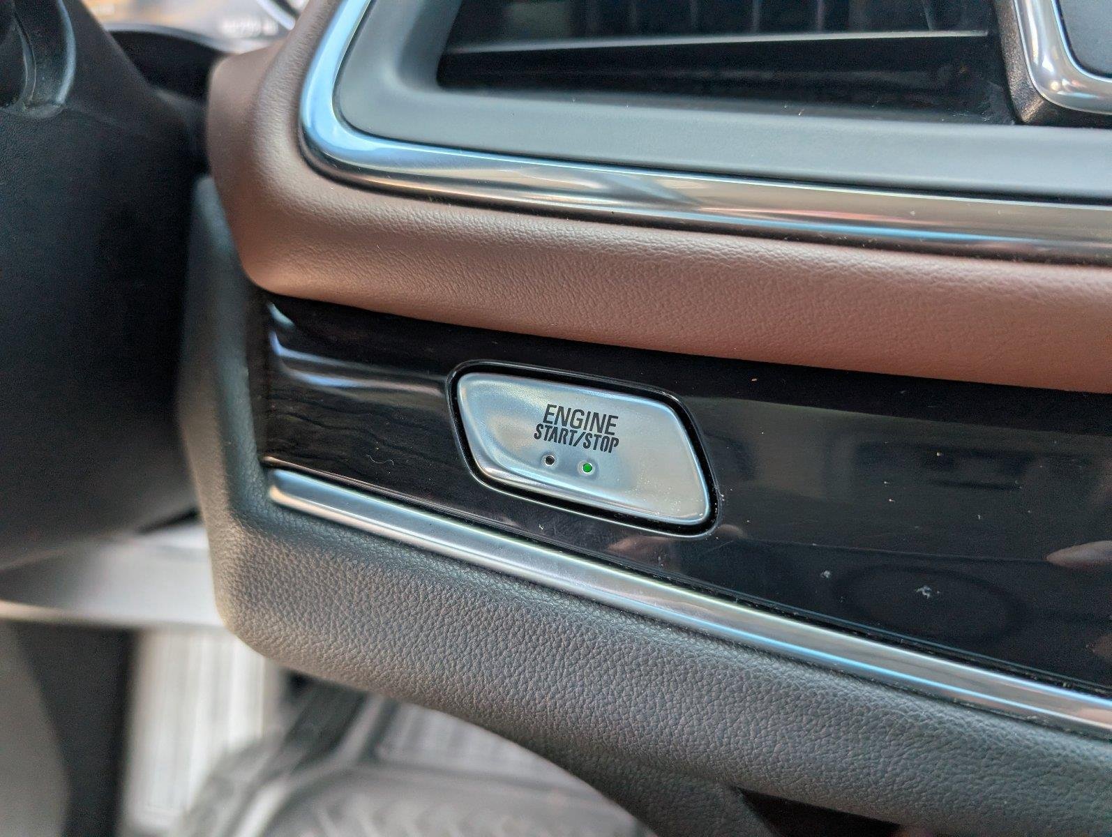 Used 2018 Includes Satin Nickel lower exterior accent color. Buick Avenir image 22