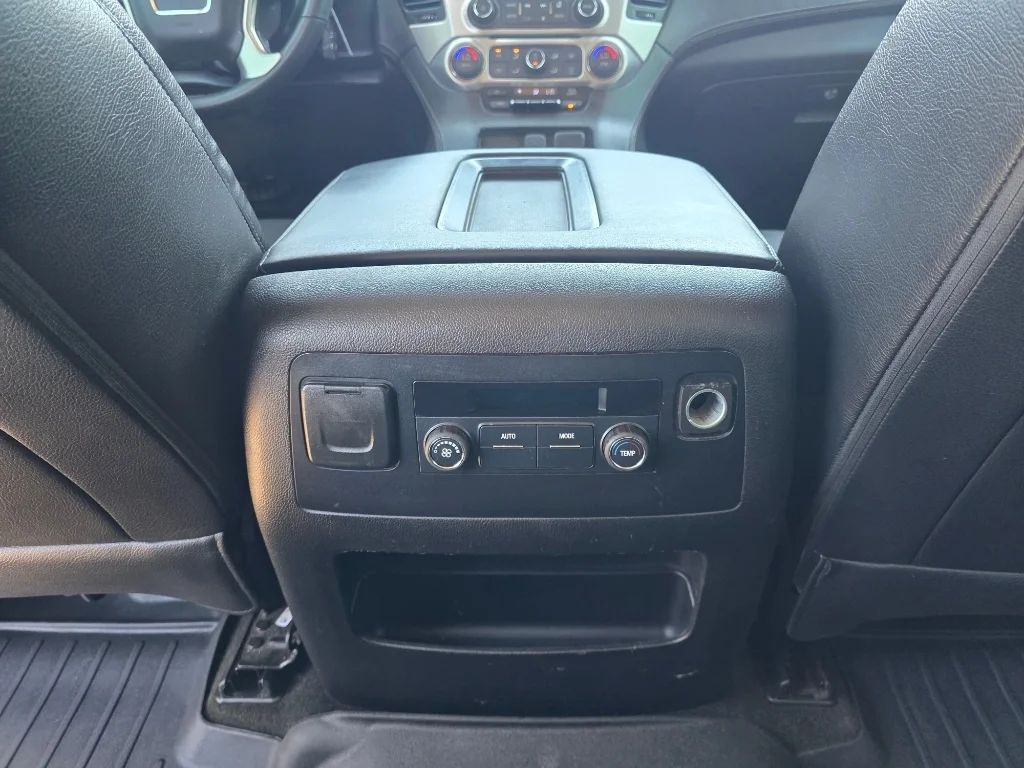 Used 2017 Summit White GMC SLE image 28