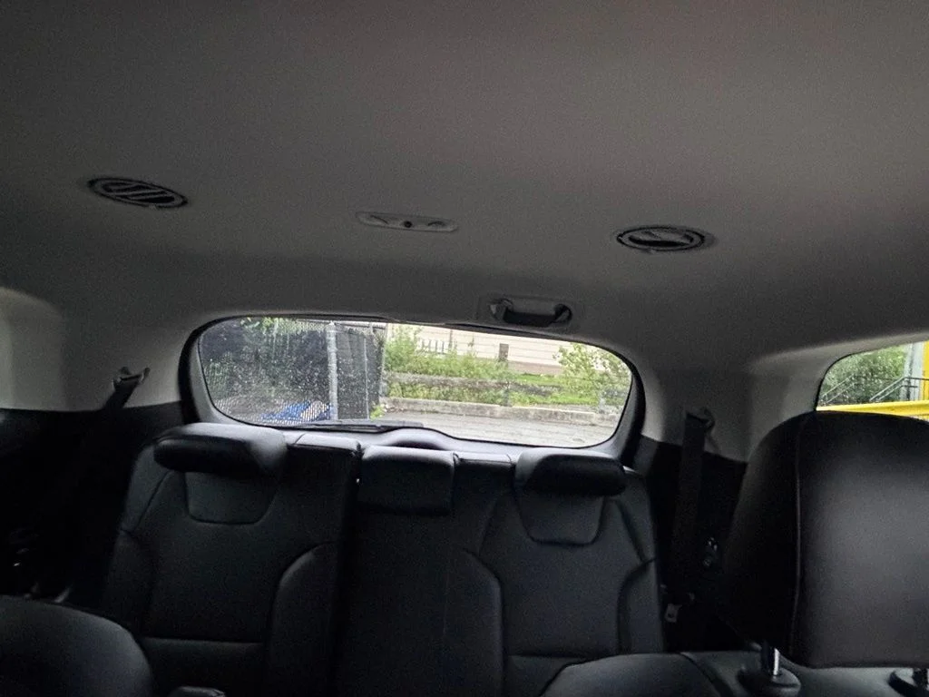 Used 2023 White Kia EX image 24