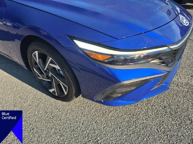 Used 2025 Blue Hyundai SEL Sport image 10