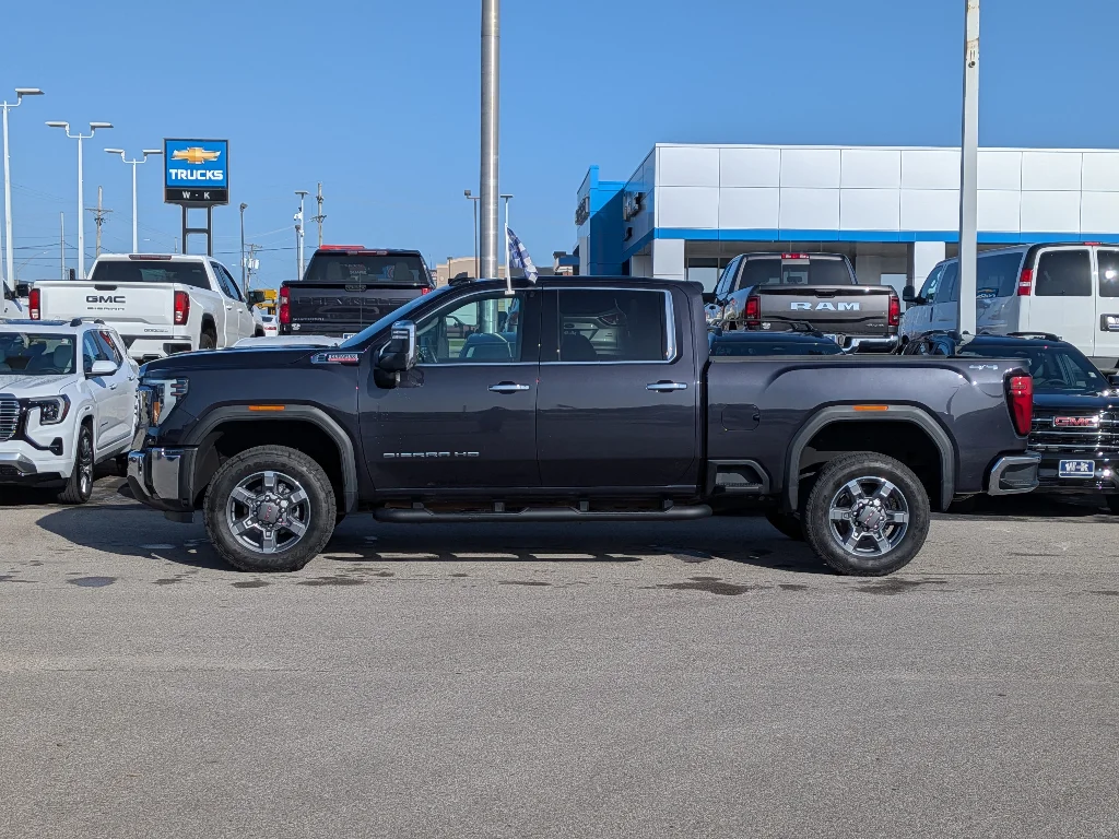 Used 2025 Titanium Rush Metallic GMC SLT image 7