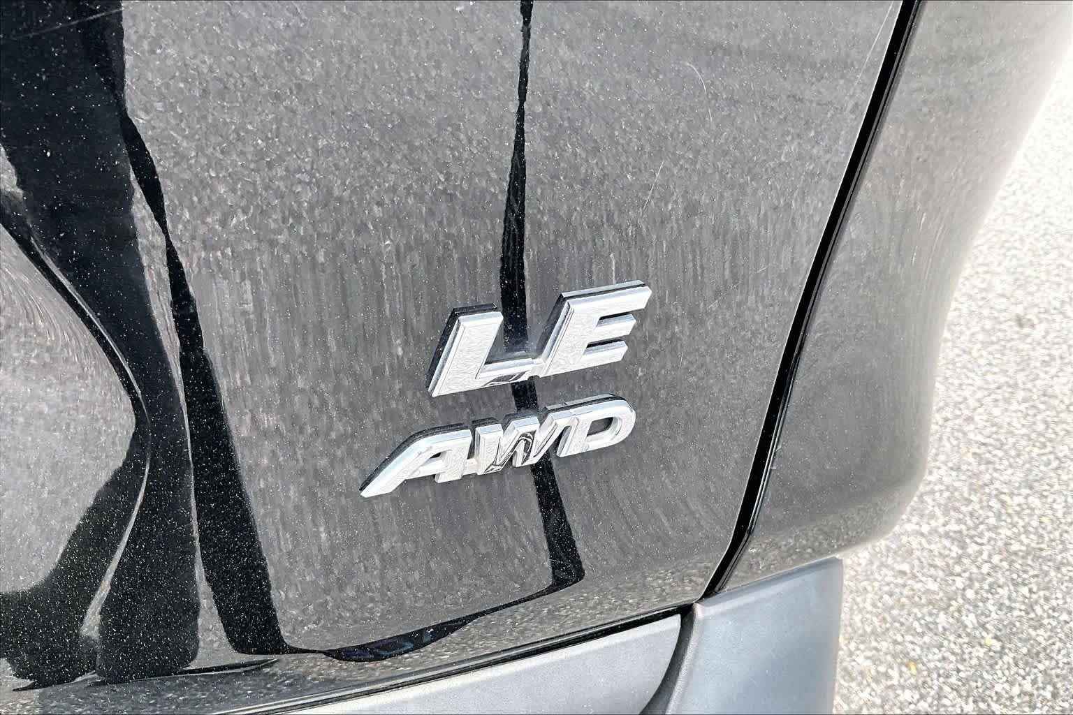 Used 2023 Midnight Black Metallic Toyota LE image 10