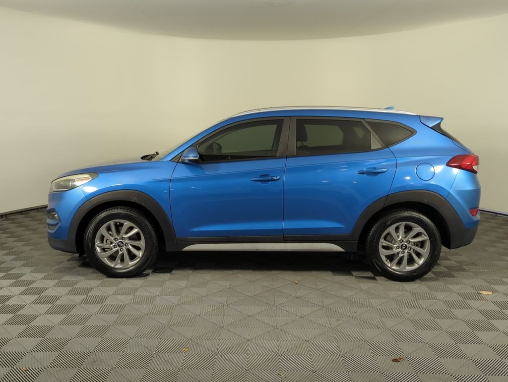 Used 2018 Blue Hyundai SEL Plus image 4