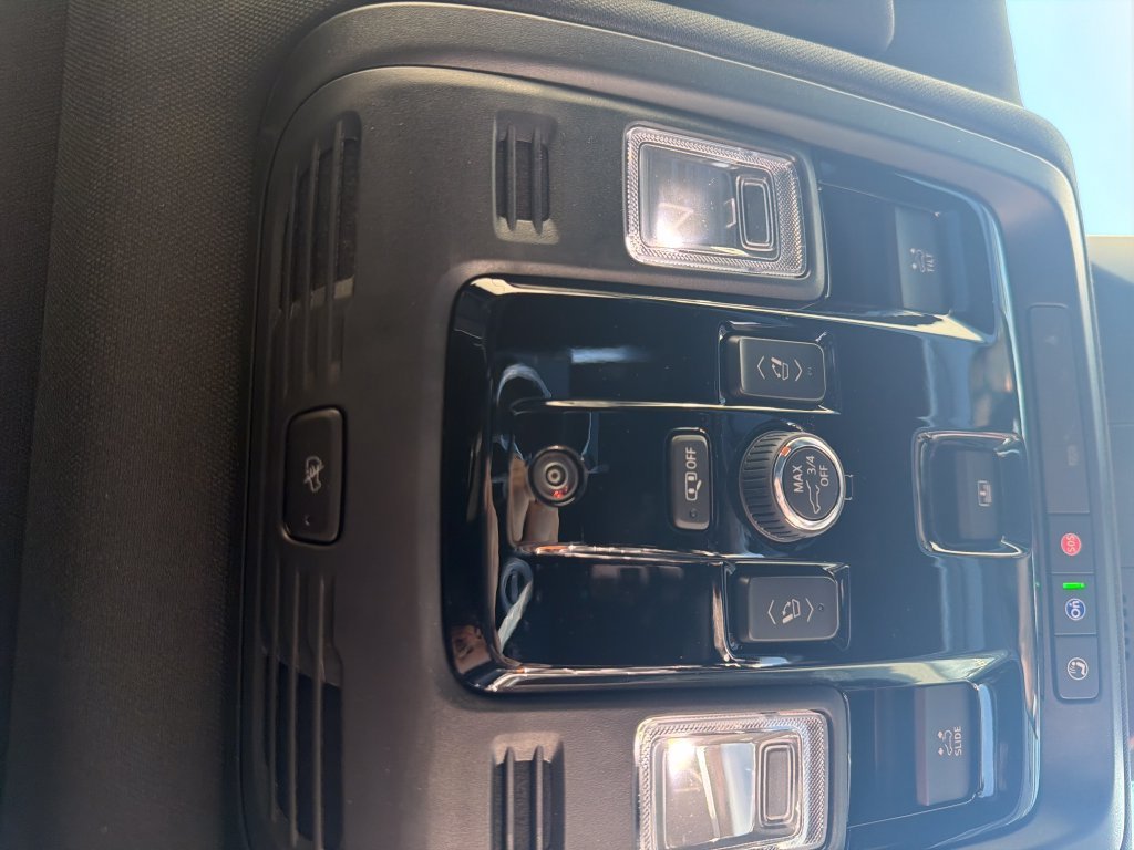 2026 Cadillac Escalade ESV Sport - Photo 8