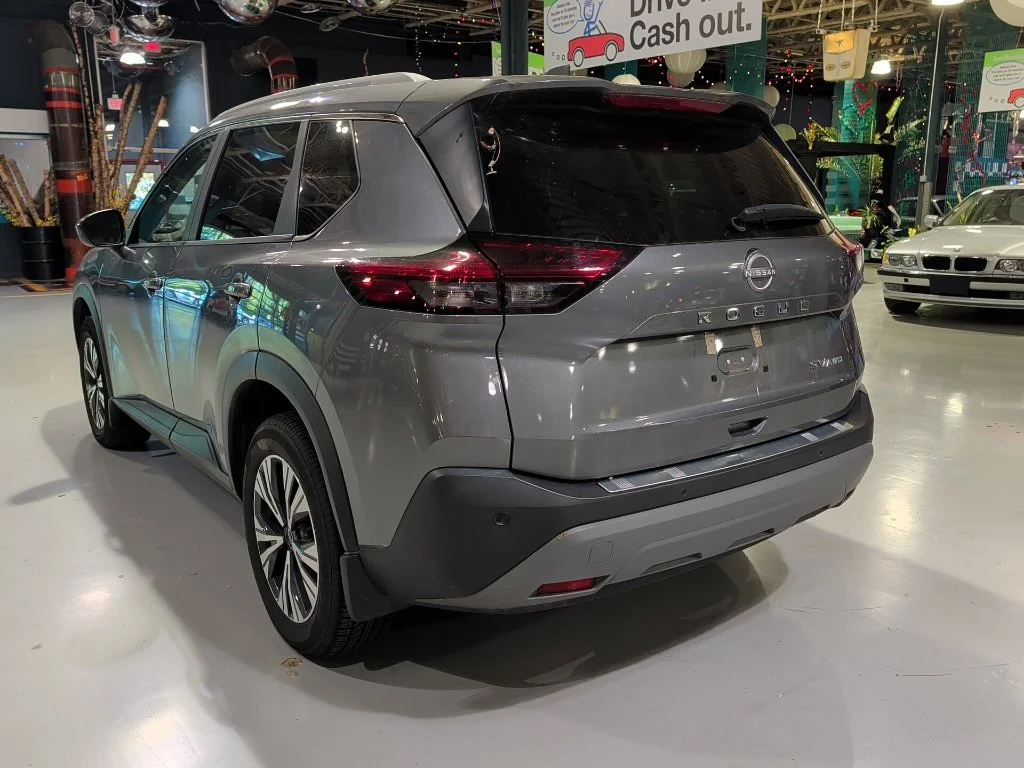 Used 2023 Gun Metallic Nissan SV image 11