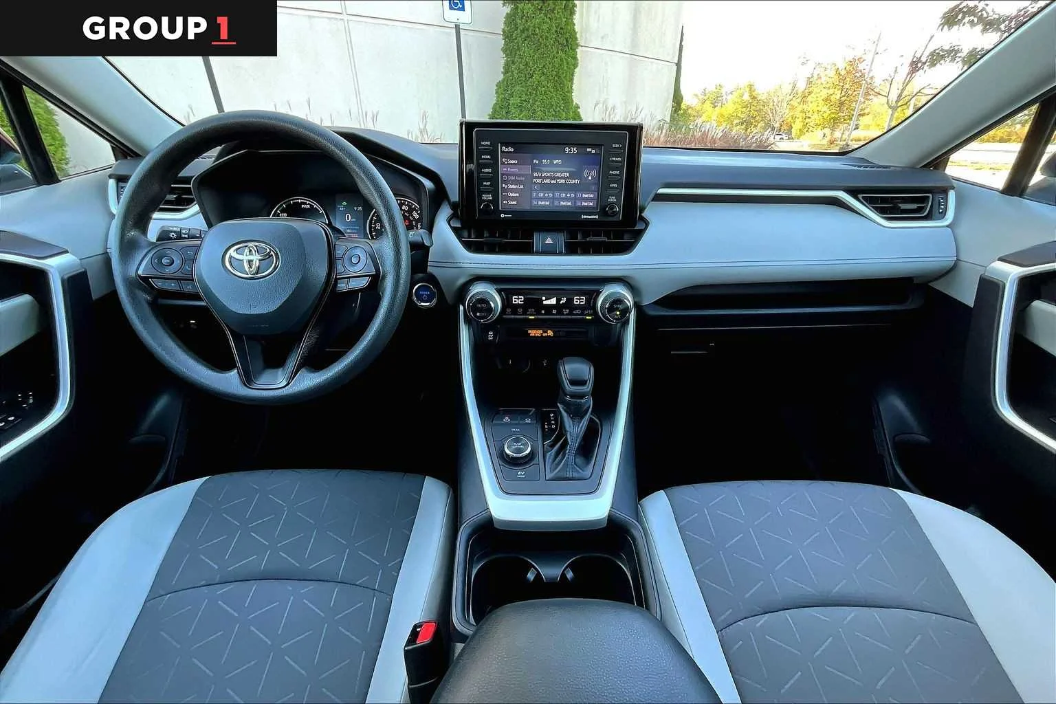 Used 2021 Ruby Flare Pearl Toyota Hybrid XLE image 16