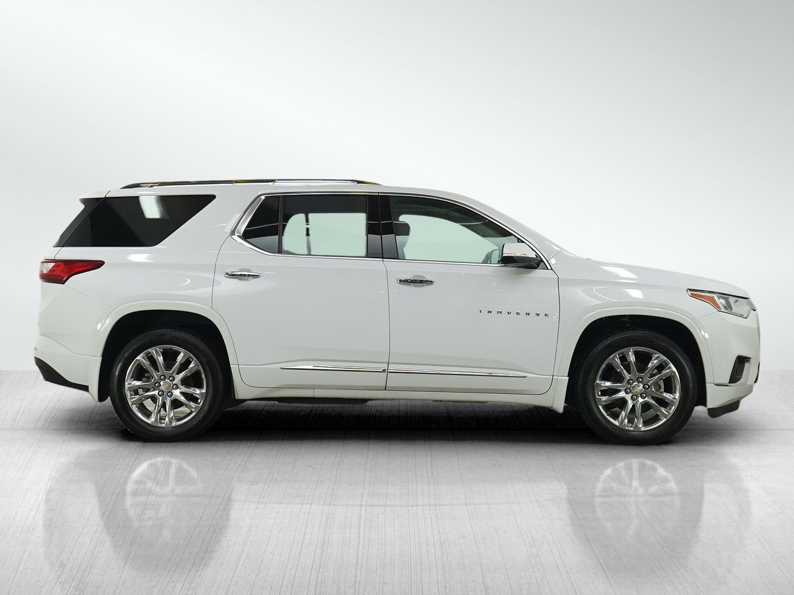 Used 2019 Summit White Chevrolet AWD 4dr High Country w/2LZ image 6