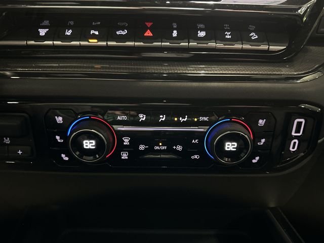 Used 2025 Gray Chevrolet ZR2 image 21