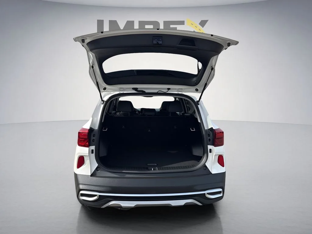 Used 2023 White Kia EX image 30
