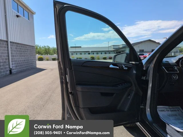 Used 2017 Gray Mercedes-Benz GLE 350 image 10