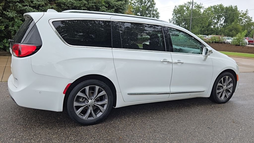 Used 2018 White Chrysler Limited image 30