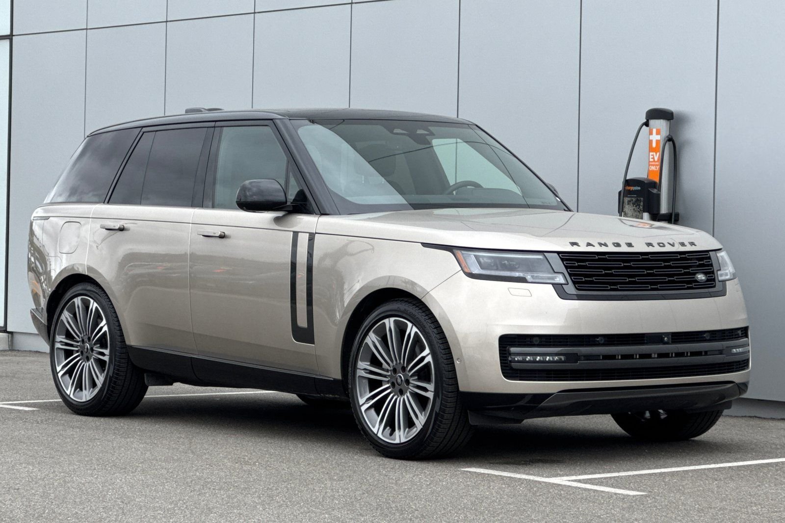2024 Land Rover Range Rover SE - Photo 7