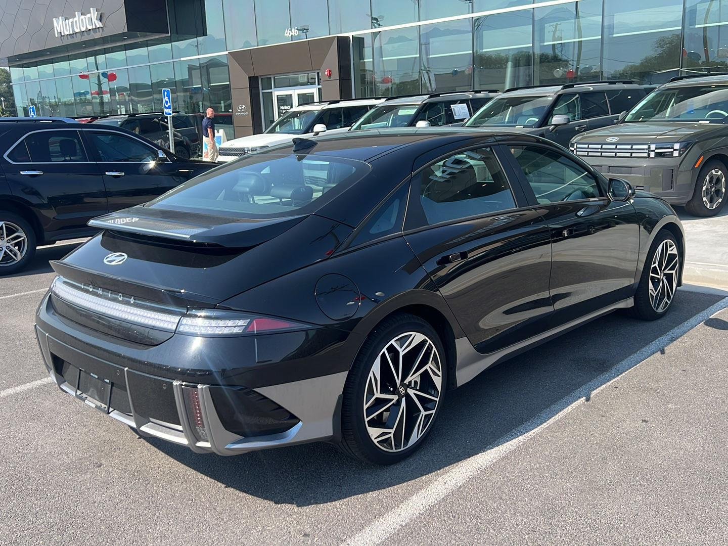 Used 2024 Onyx Black Hyundai SEL image 4