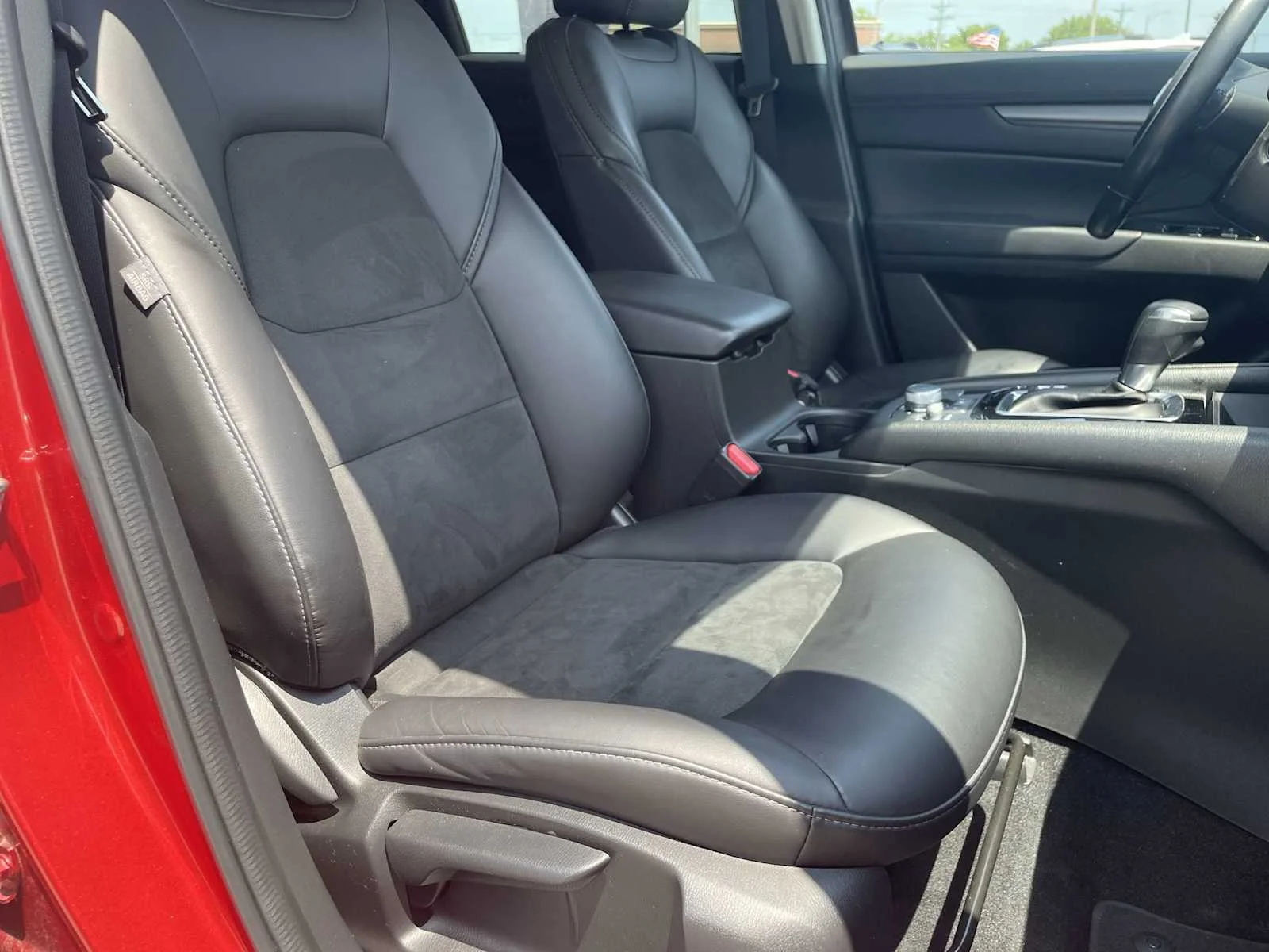 Used 2019  Mazda Touring image 26