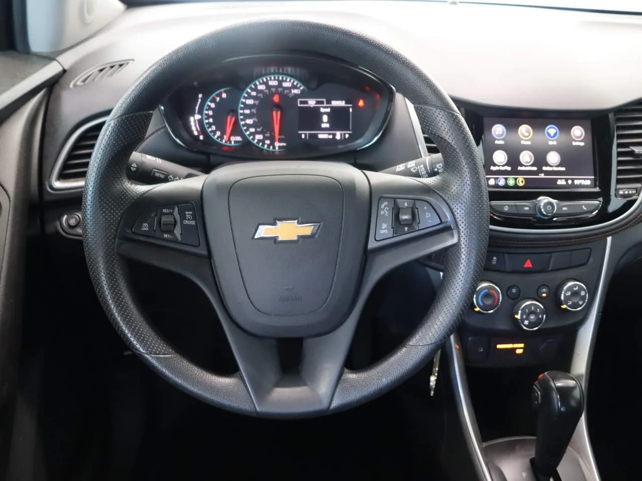 2022 Chevrolet Trax LS - Photo 9