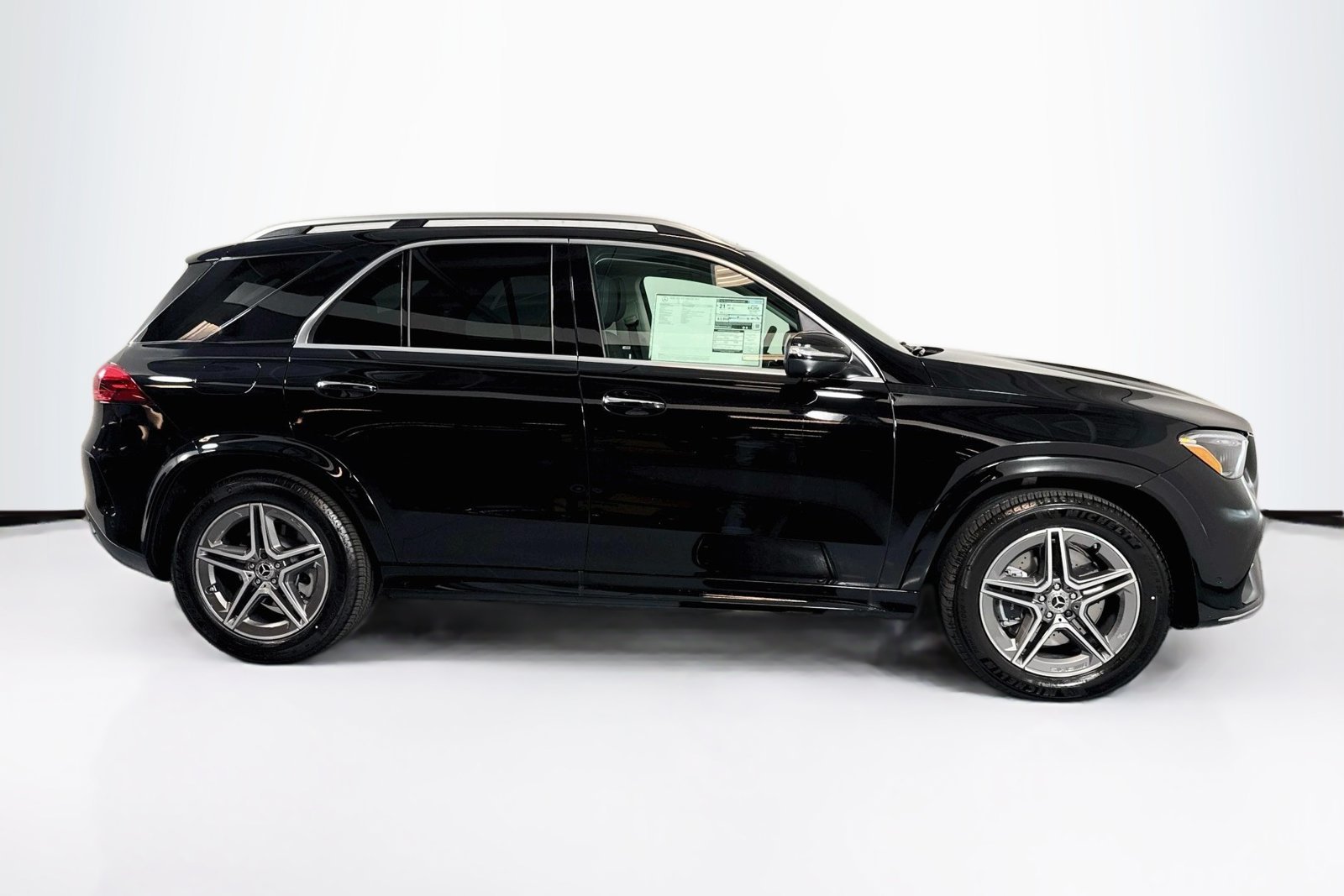 New 2026 Black Mercedes-Benz GLE 450 image 4