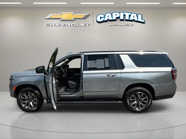 Used 2023 Gray Chevrolet Z71 image 9