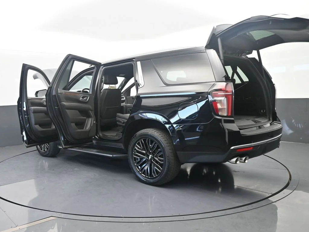 Used 2021 Black Chevrolet High Country image 88