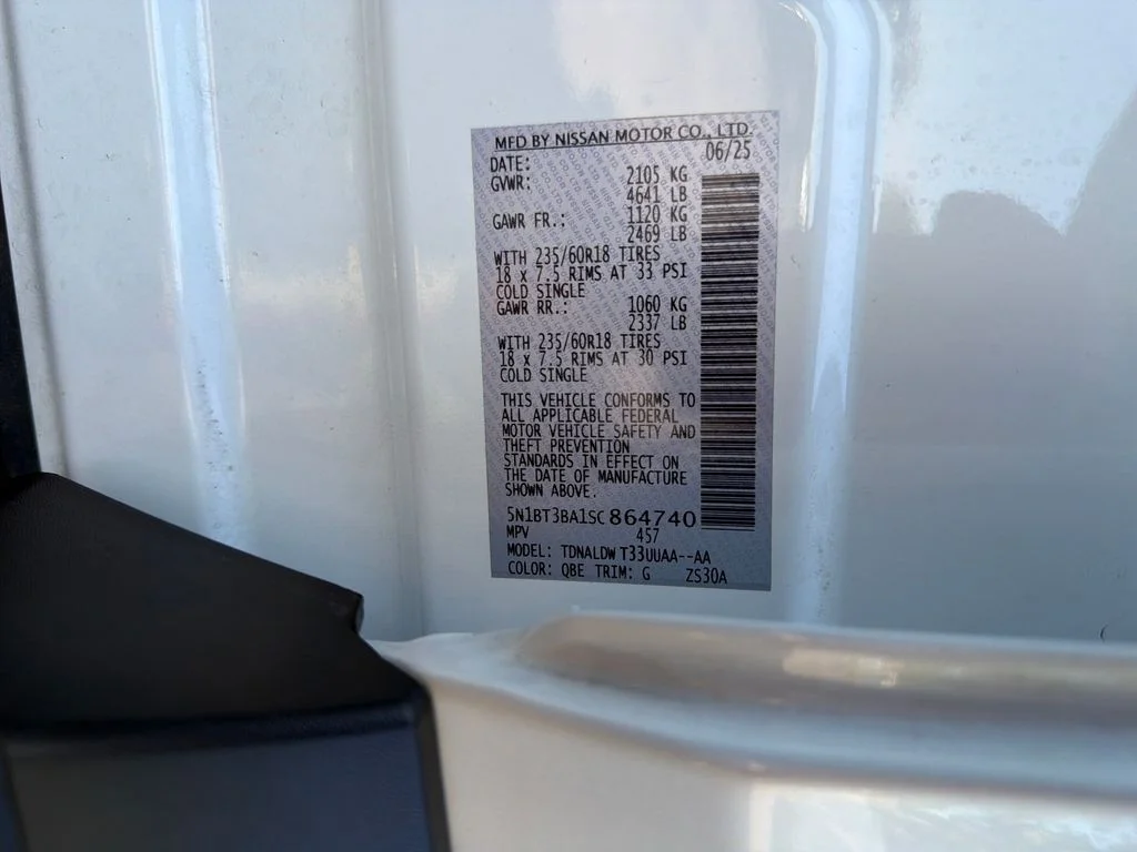 Used 2025 White Nissan SV image 33
