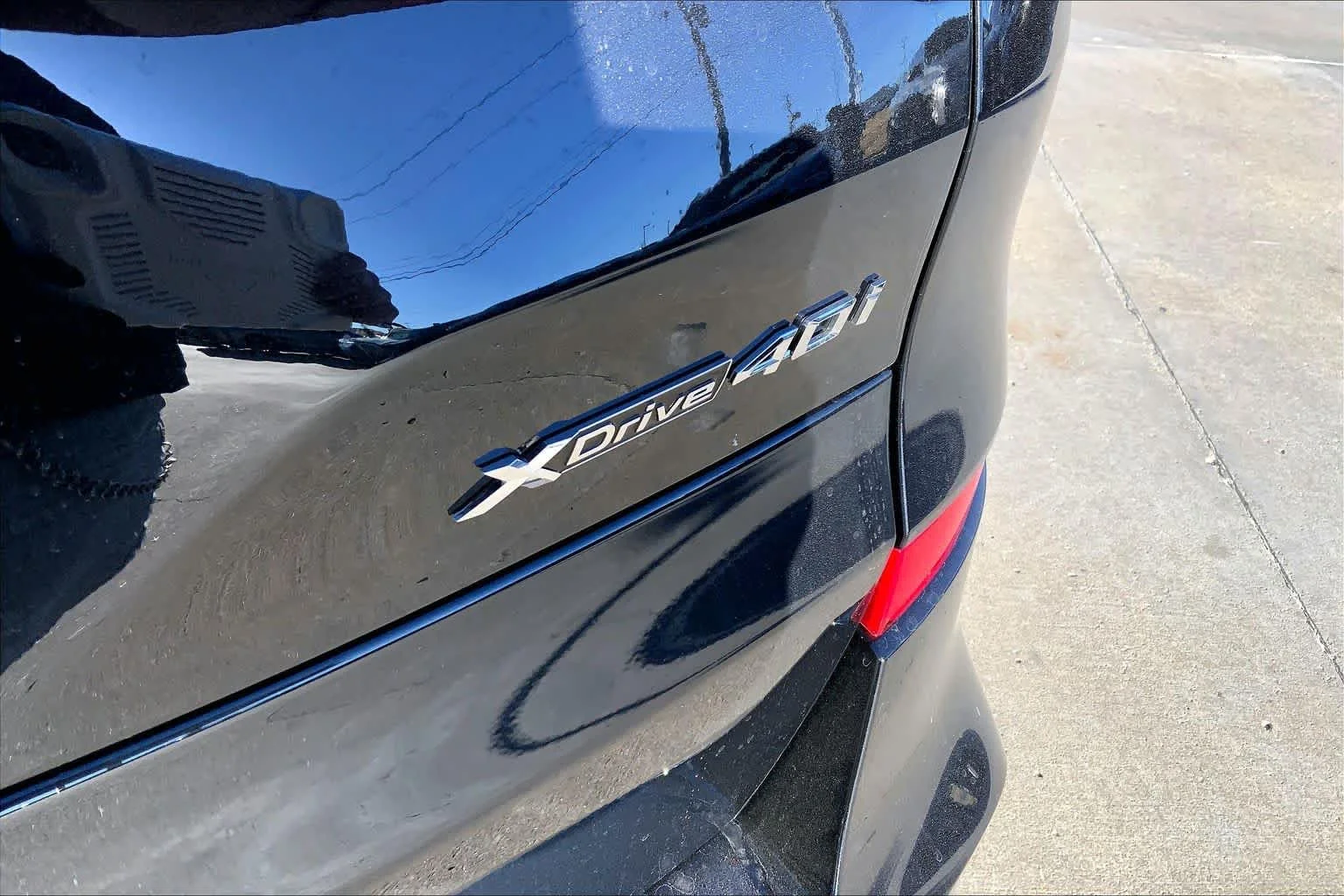 New 2026 Black Sapphire Metallic BMW xDrive40i image 15