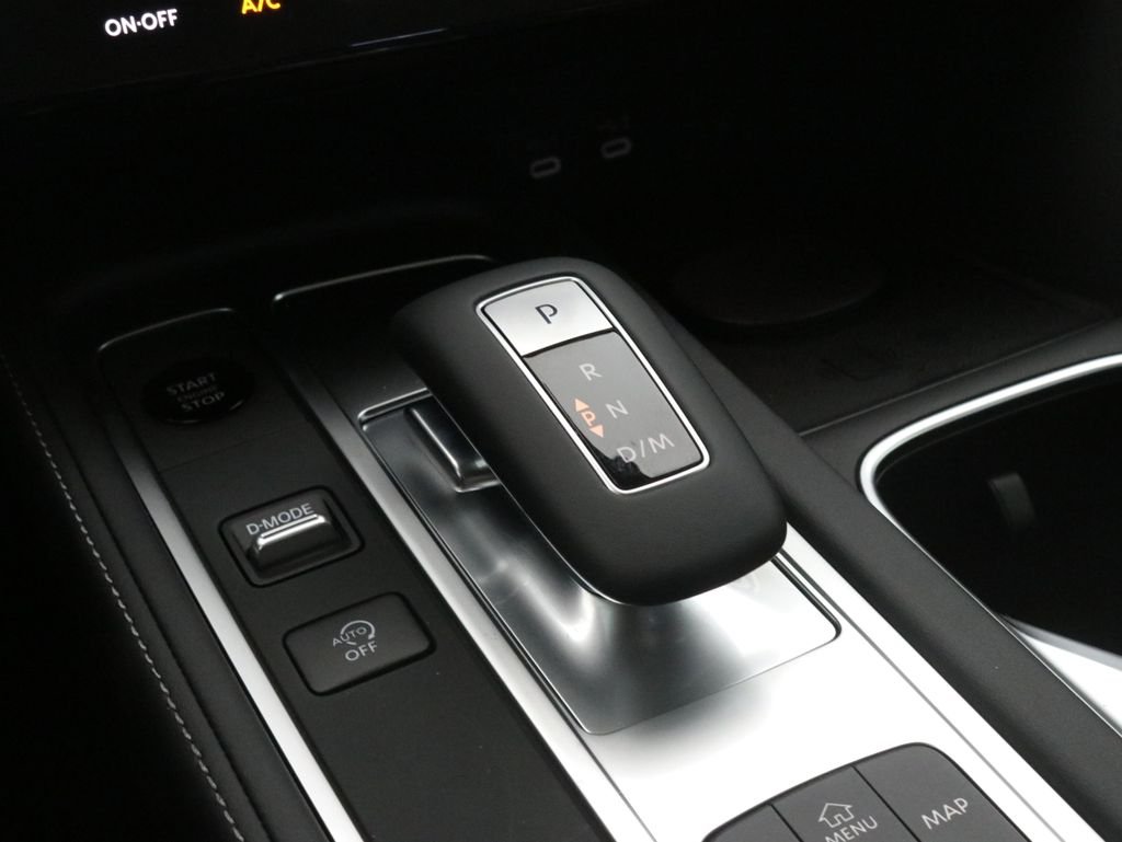 New 2027 HARBOR GRAY INFINITI Luxe AWD image 20