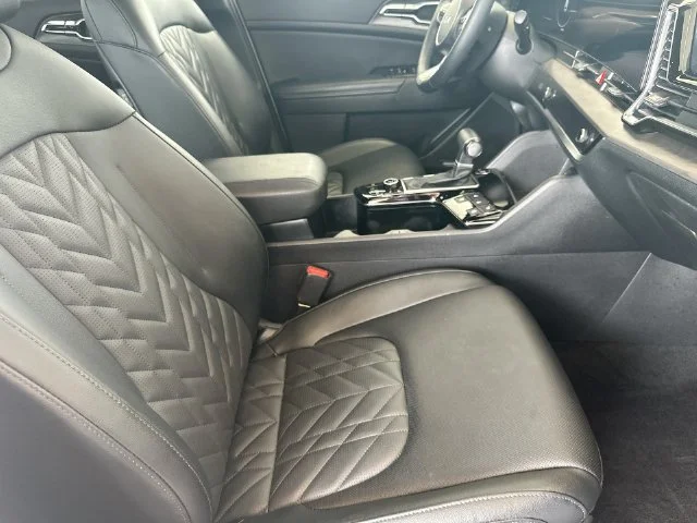 Certified Used 2024 White Kia X-Pro Prestige image 29