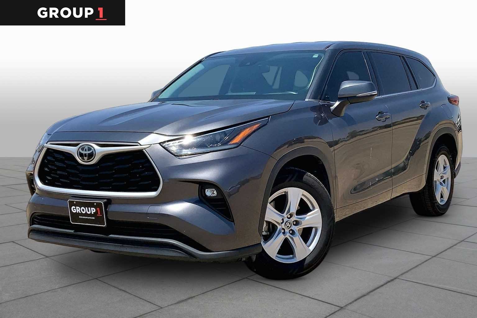 2021 Toyota Highlander LE 4x2 V6's photo