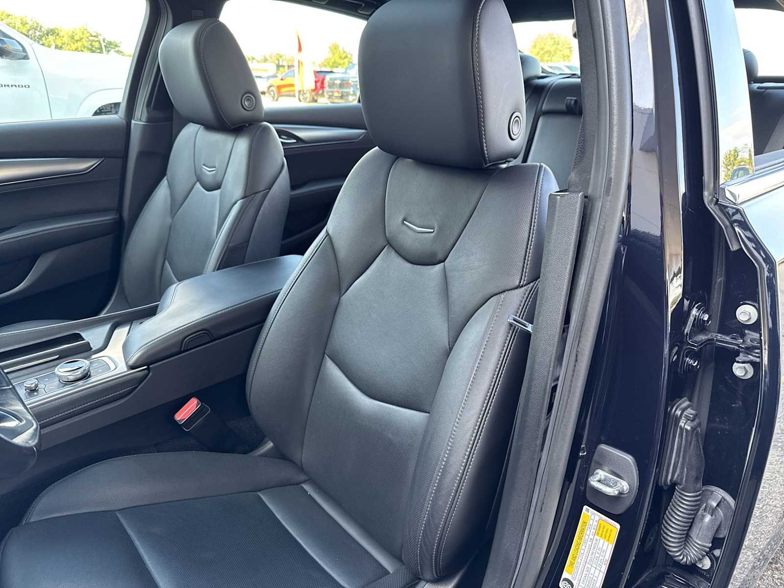 Certified Used 2021 DARK MOON BLUE METALLIC Cadillac Premium Luxury image 17