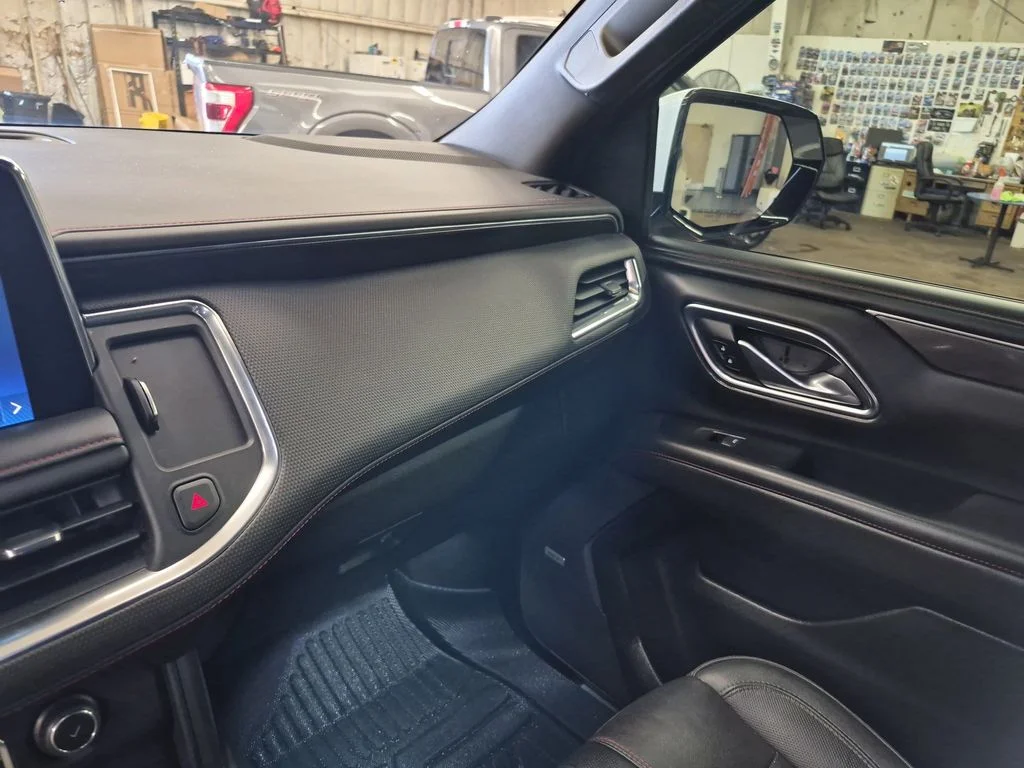 Used 2022 Iridescent Pearl Tricoat Chevrolet RST image 22
