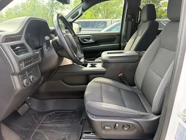 Used 2021 SUMMIT WHITE Chevrolet LS image 3