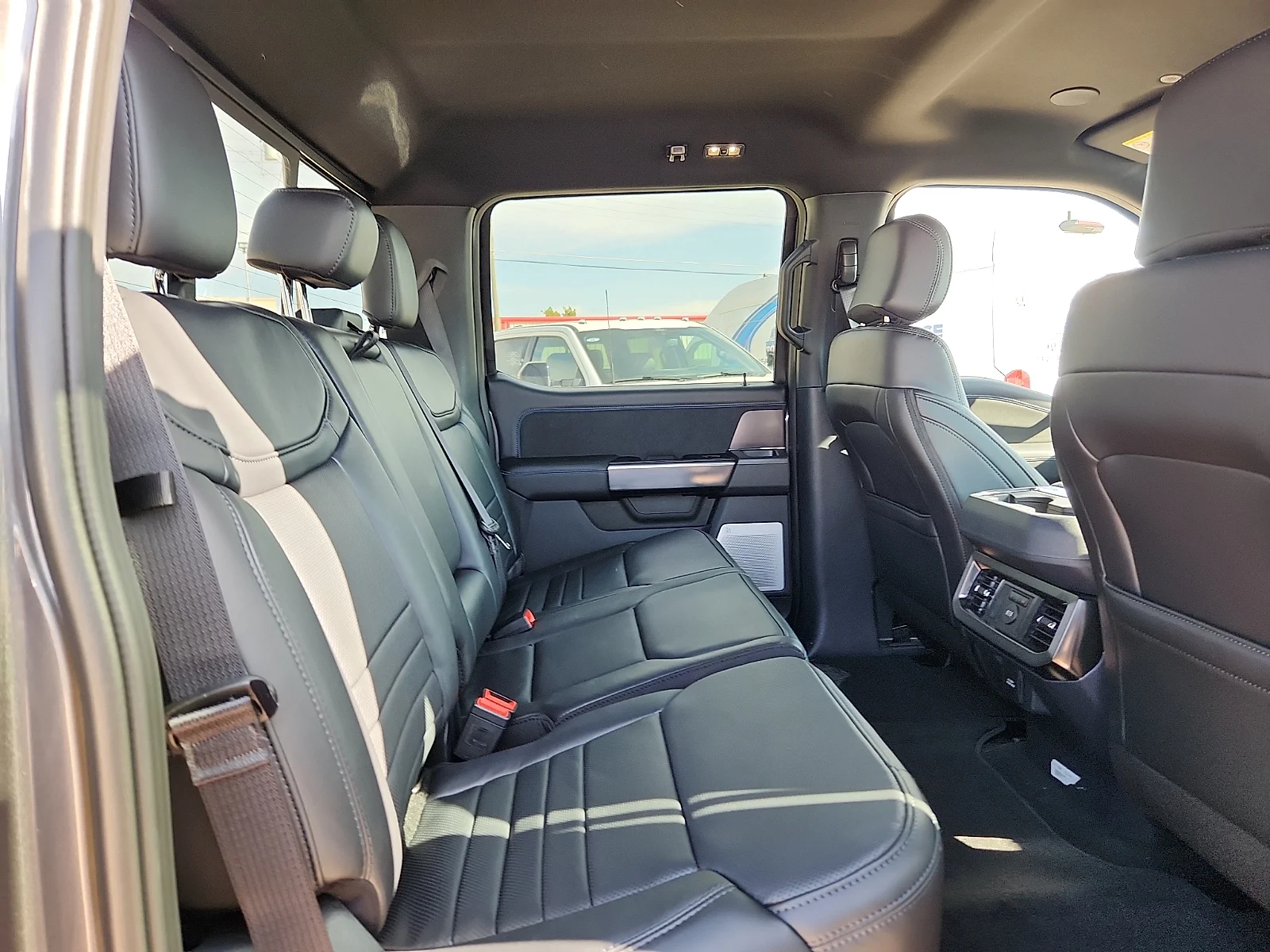 New 2027 Carbonized Gray Metallic Ford Platinum image 18