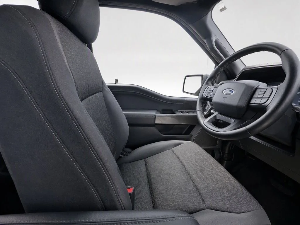 Used 2023 Gray Ford XLT image 11