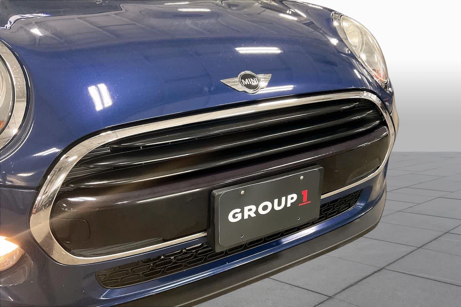 Used 2017 Deep Blue Metallic MINI Cooper image 28