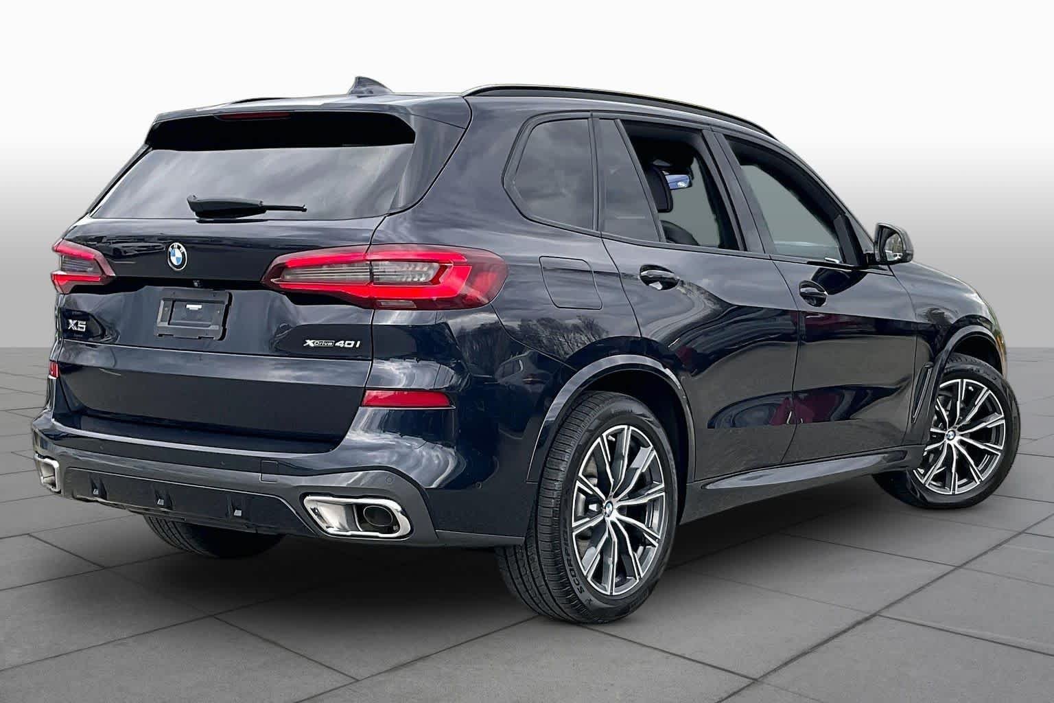 Used 2021 Carbon Black Metallic BMW xDrive40i image 12