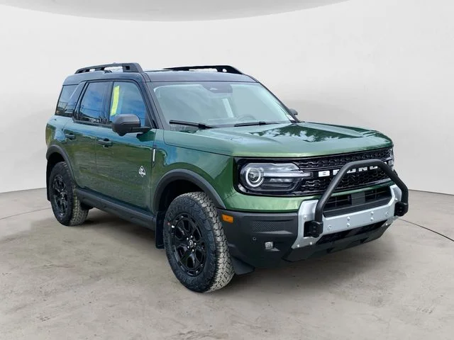 New 2025 Green Metallic Ford Outer Banks image 7