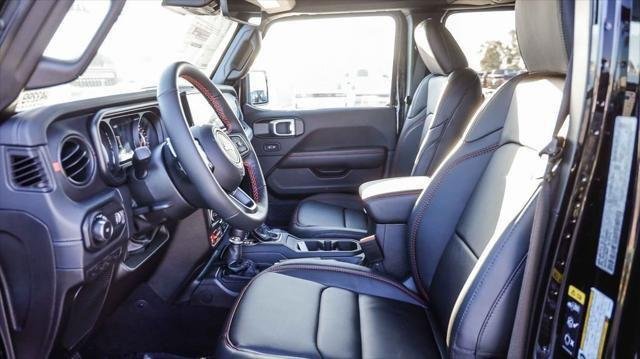 New 2026 Black Clear-Coat Exterior Paint Jeep Rubicon 392 image 22