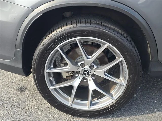 Used 2020 Silver Mercedes-Benz GLC 300 image 35