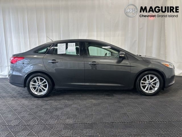 Used 2016 Ford Focus SE with VIN 1FADP3F21GL393030 for sale in Grand Island, NY