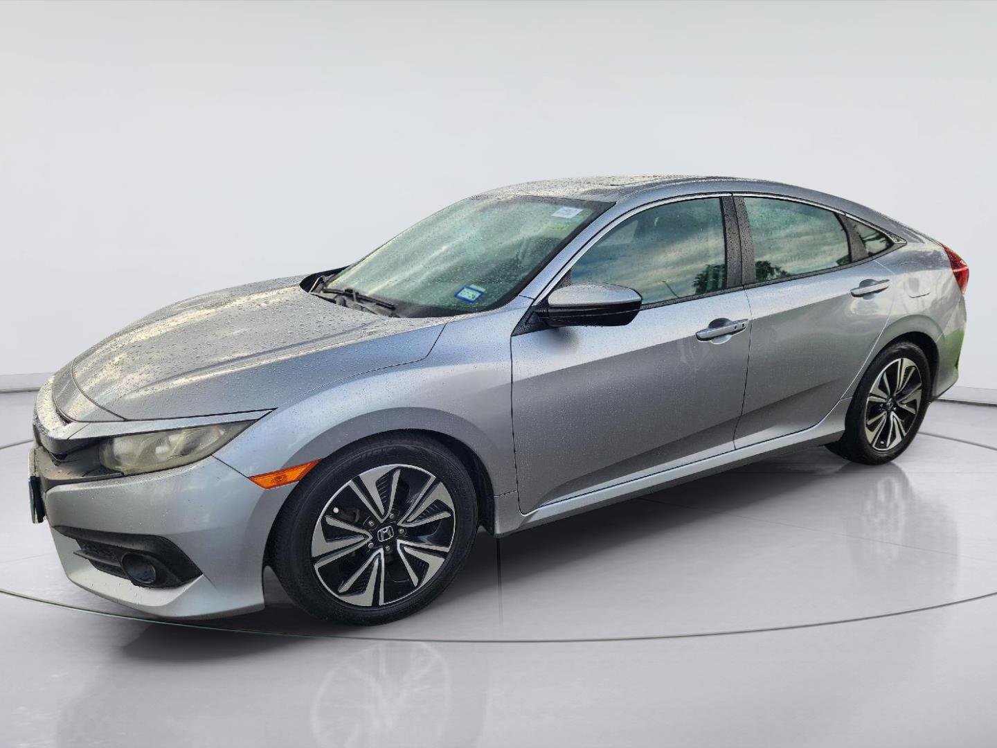 Used 2017 Lunar Silver Metallic Honda EX-T image 2