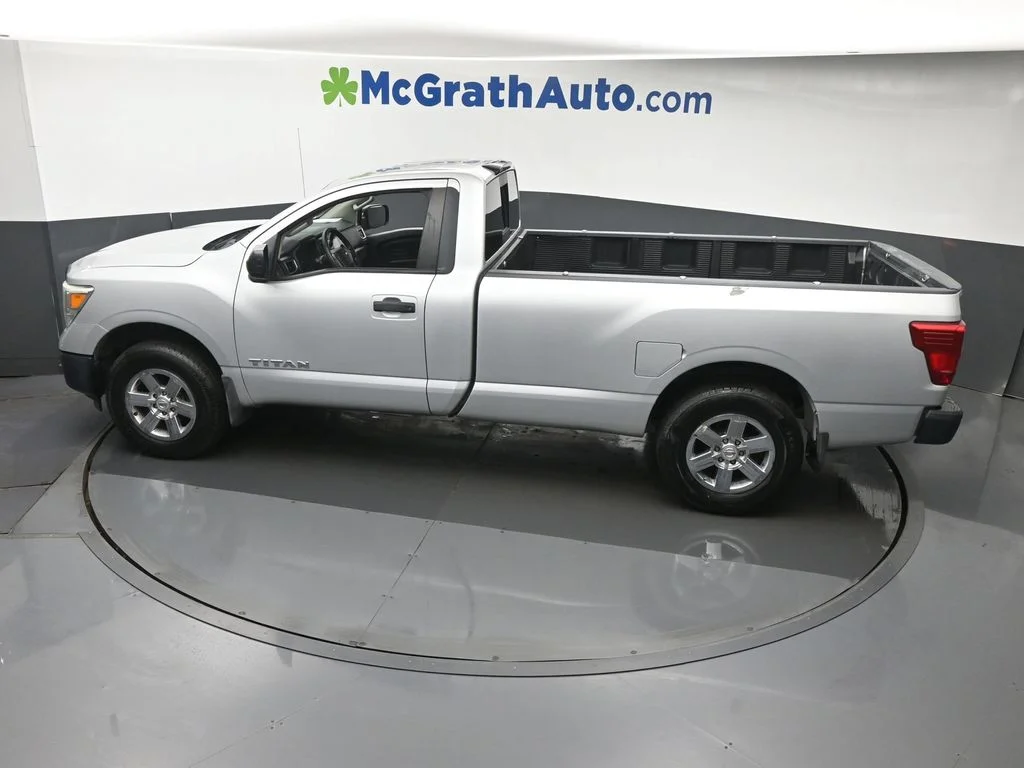 Used 2017 Silver Nissan S image 19