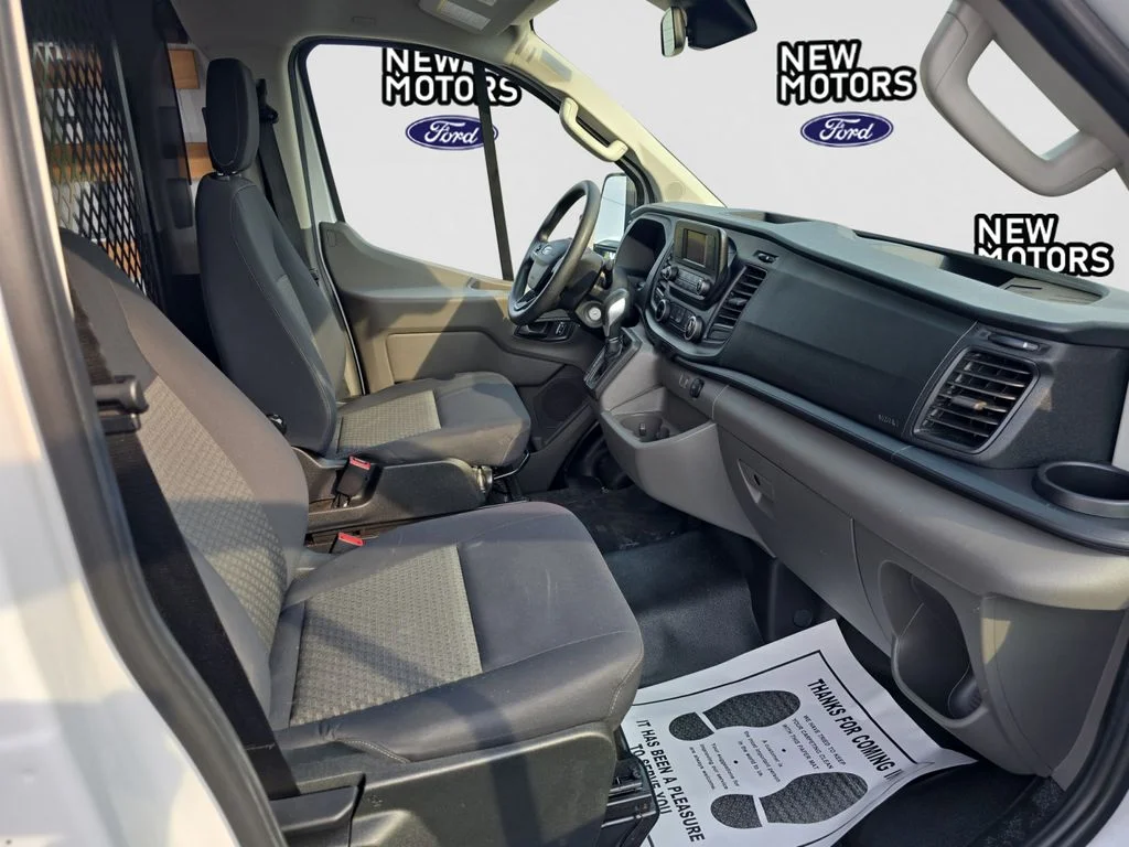 Used 2024 Oxford White Ford Base image 13
